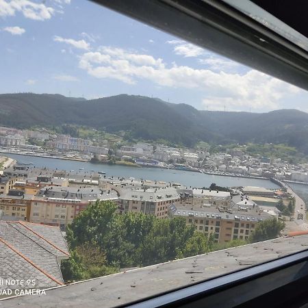 Atico Con Maravillosas Vistas Viveiro Bagian luar foto